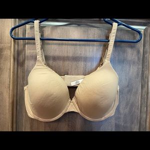 Victoria’s Secret bra 32DD nude/tan